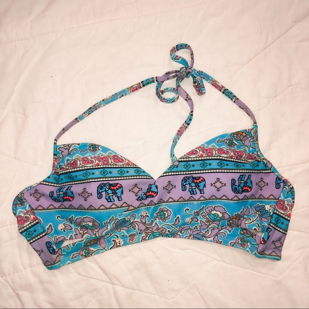 ✨Gianni Bini Elephant Pattern Bikini Top